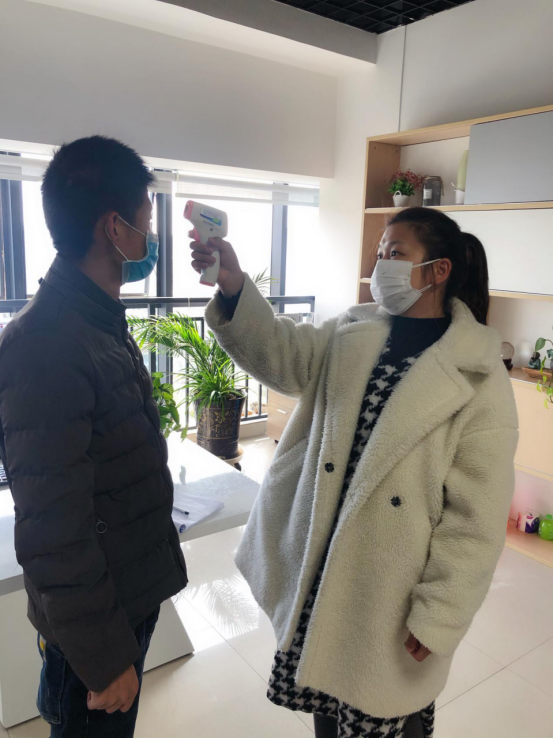 疫情防护保小家 护大家