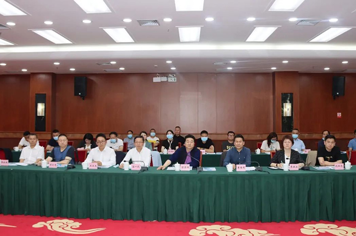 临沧市与昆明市大理商会考察团座谈