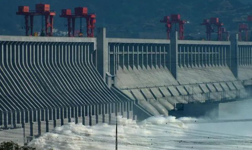 中国再迎两大超级工程，墨脱水电站规模达三峡3倍，印度开始慌了！